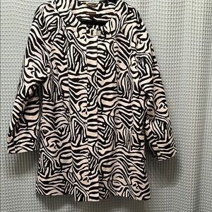 Dana Buchman Black and White Zebra Print Coat size XL)